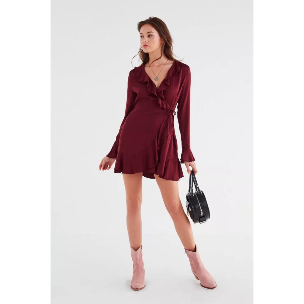 URBAN OUTFITTERS | Ruffle Wrap Dress | XS